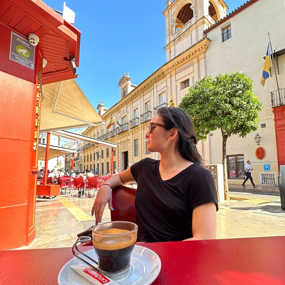 Hello, I’m your Posher, Shelly 🫶🏻